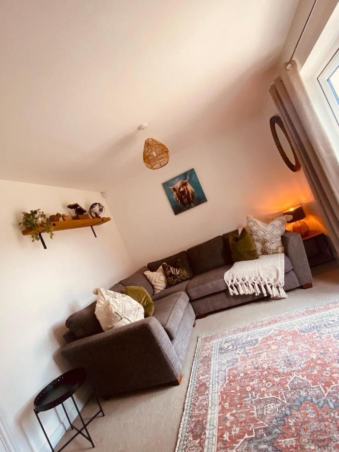 The Belfry 3 Bedrooms 2 Bathrooms Contractors & Family Higham Ferrers Exterior foto